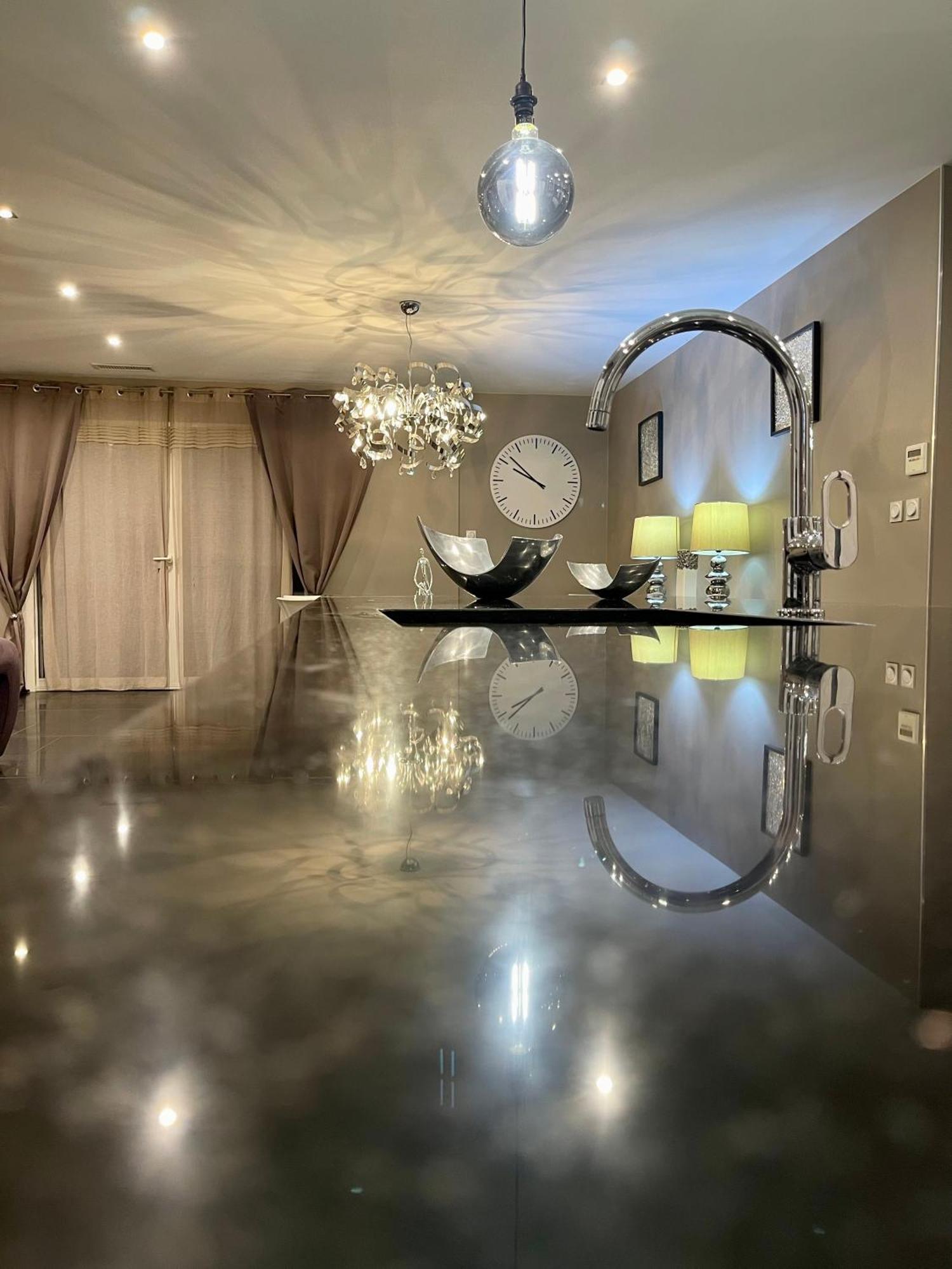 L'Oliveras Pezens Экстерьер фото